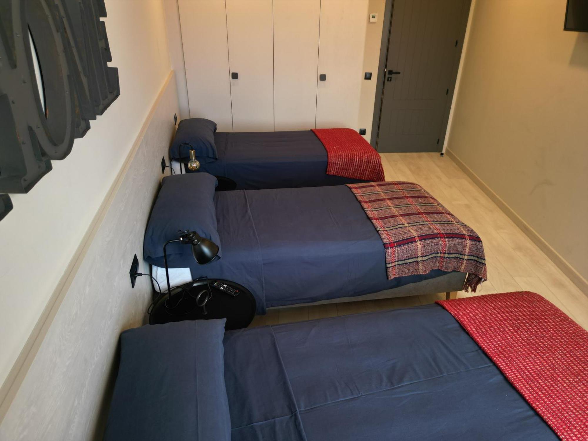 Turistics Cardona, Magi Appartement *